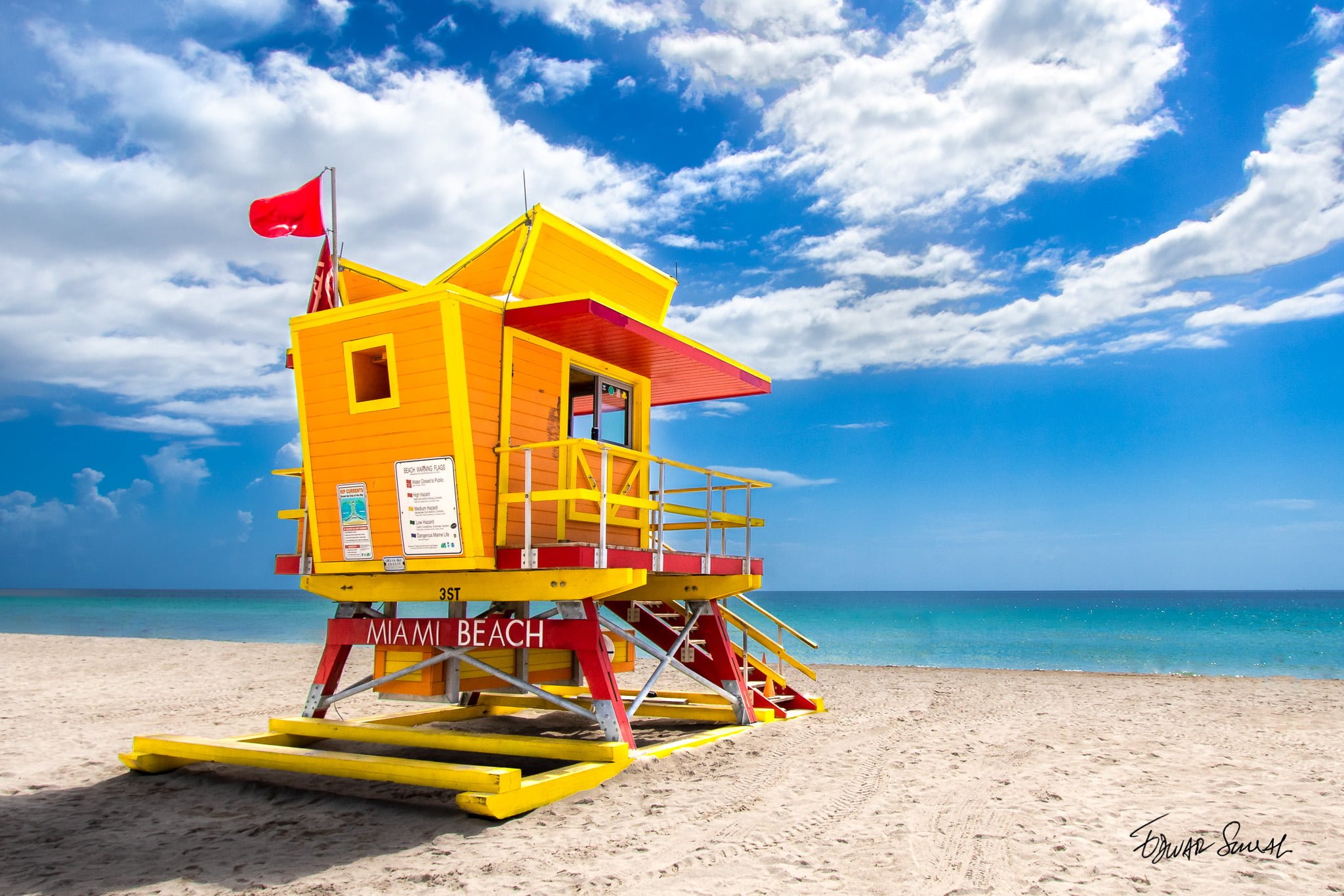 Lifeguard Tower 3 St Left Side Landscape